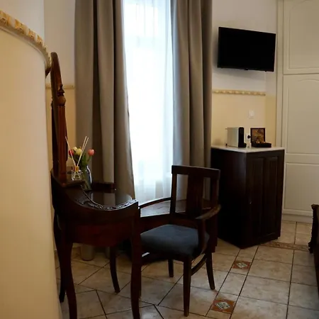 Apartmanhotel Apiro Syros 3*