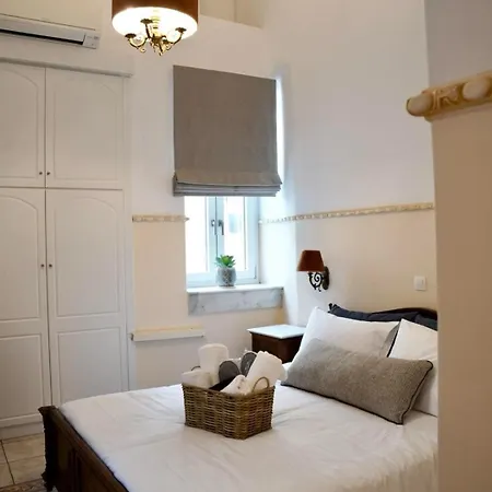 Apartmanhotel Apiro Syros 3*