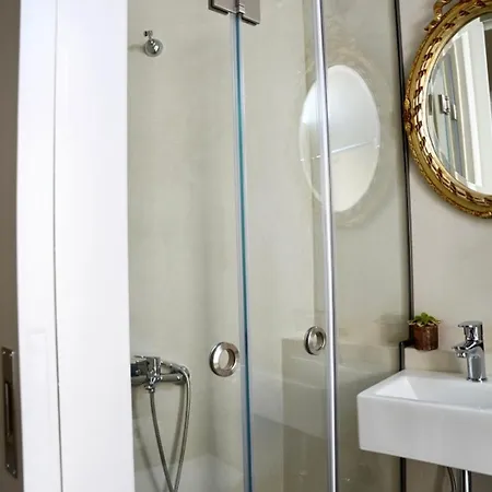 Apiro Syros Apartmanhotel 3*