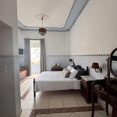 Apiro Syros Aparthotel 3*