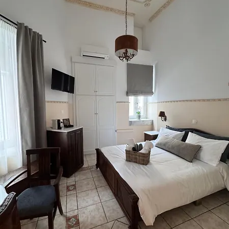 Apiro Syros 3*