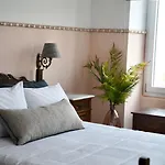 Apiro Syros Apart-hotel 3*