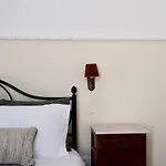 Aparthotel Apiro Syros