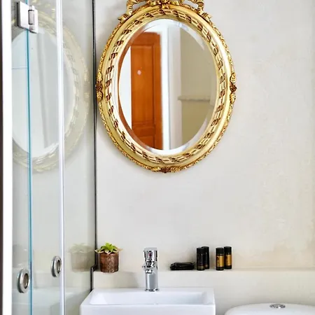 Apiro Syros Aparthotel