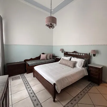 Apiro Syros 3*