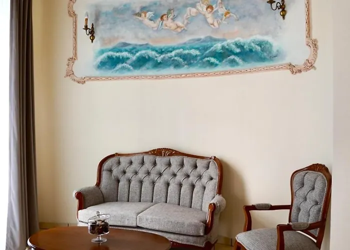 Apiro Syros شقة فندقية 3*